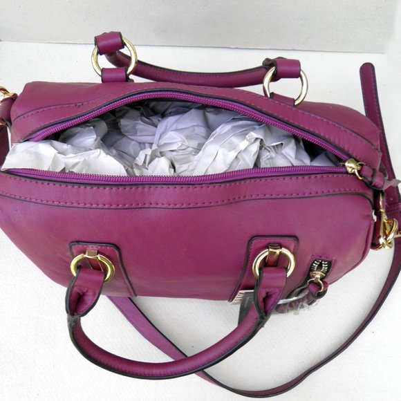 Dot-Dash Brand Magenta Colored Hand Bag Purse - Picture 2 of 4